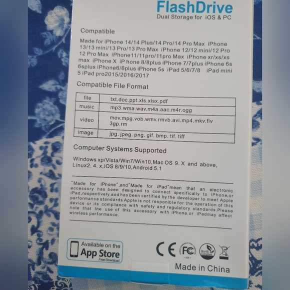 Flash drive 128GB - Picture 3 of 5